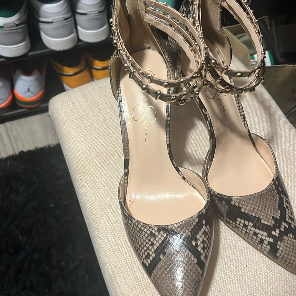 Jessica Simpson Brown & tan snakeskin style heels with zipper